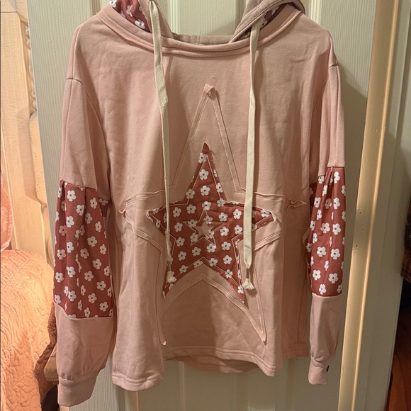 Tops - Pink Floral Star Pullover Hoodie